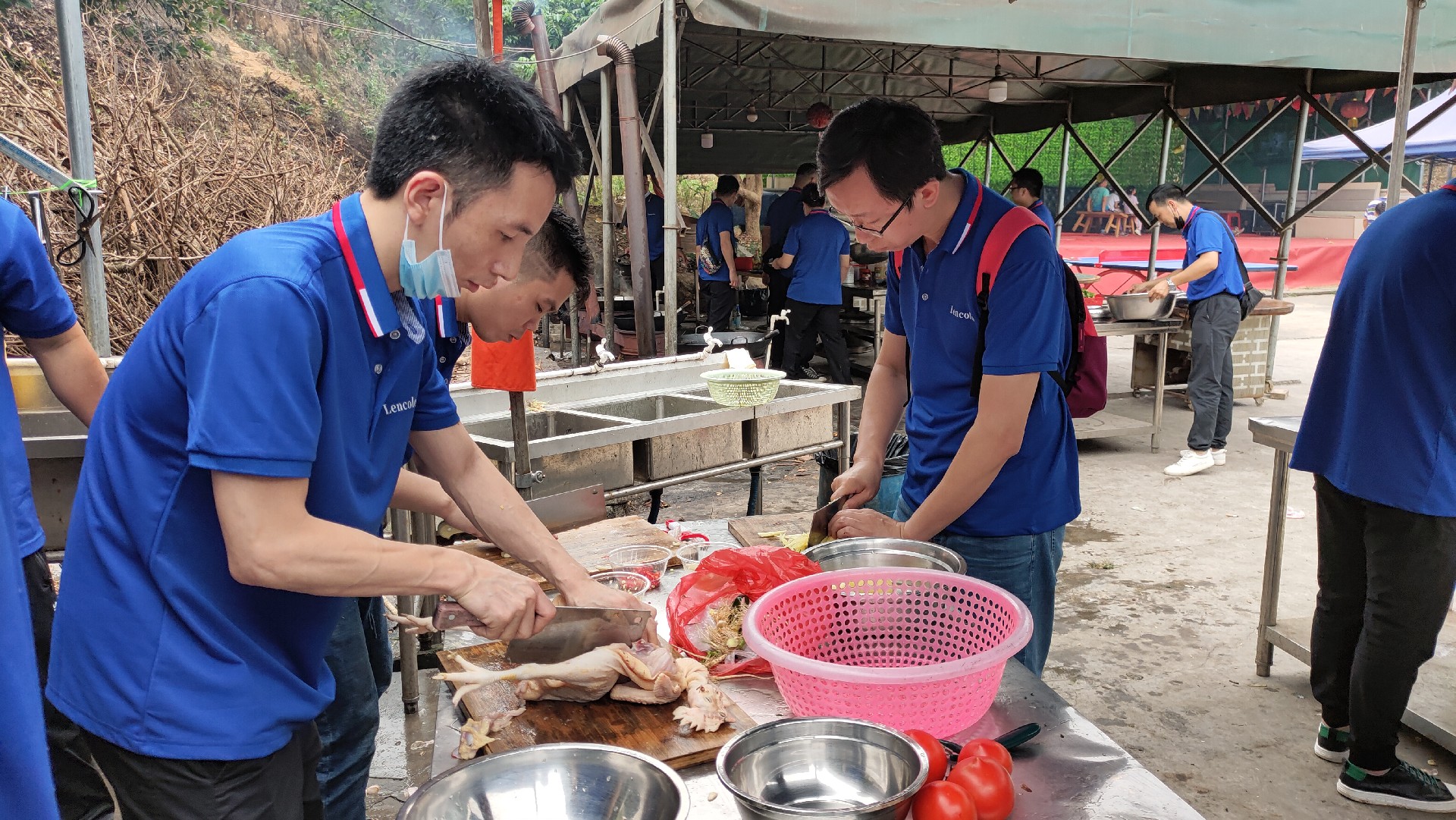松湖騎行，穿樹飛花；農(nóng)家休閑，擁抱自然